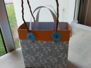 AUTOUR PAPIER AUTOUR PAPIER